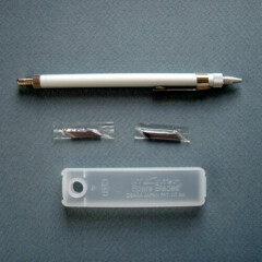 NT Cutter Art Design Knife D-1000P 9mm Double Ended Aluminum Holder Japan