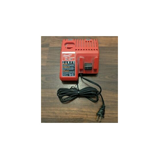 Milwaukee 48-59-1812 M12 M18 12-18V Lithium-ion Battery Charger  image {1}