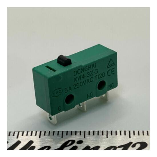 1PCS DONGHAI KW4-3Z-3 Micro Switch 3 Pins COM and NO 5A 250VAC T120 No handle  image {3}