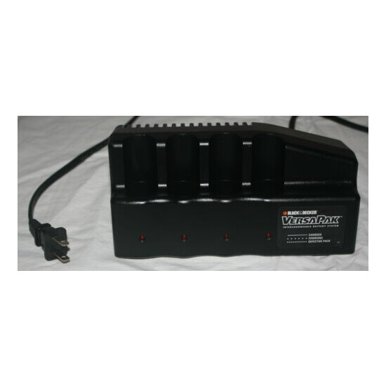 Black & Decker Versapak VP160 4-Battery Charger image {1}