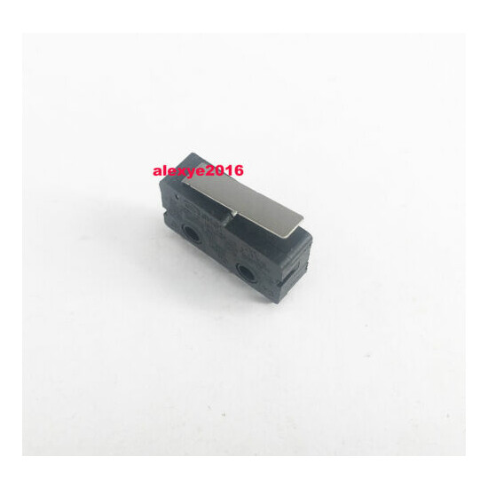 Merchant CMm SM-31 Micro Limit Switch 3 Pins 8A 250VAC 10A 125VAC T125 image {1}