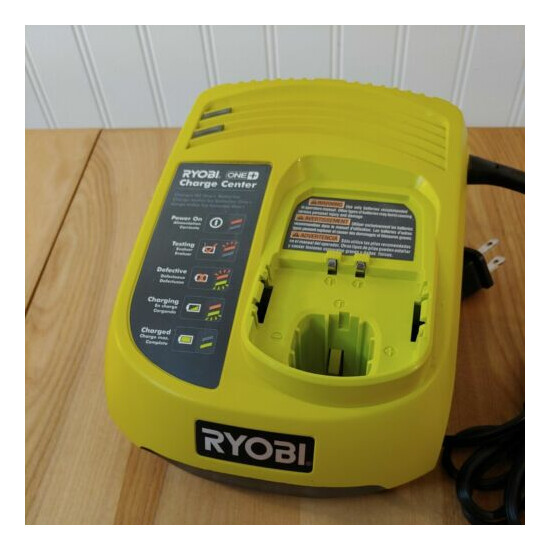 RYOBI P113 ONE+ Charge Center 18 Volt Battery Charger image {1}