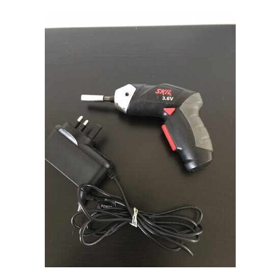 Skil 2436 3.6 V Portable Screwdriver With Charger image {1}